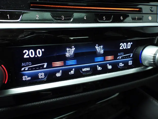 BMW 5 Serie 540i High Executive 2018 Benzine 47