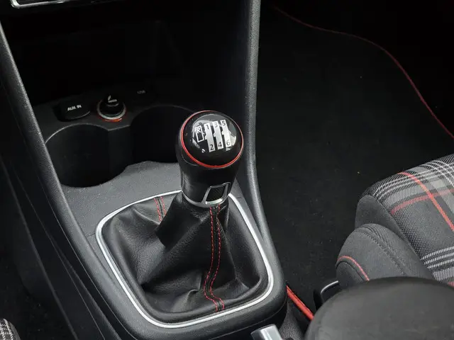 Volkswagen Polo 1.8 TSI GTI 2015 Benzine 11