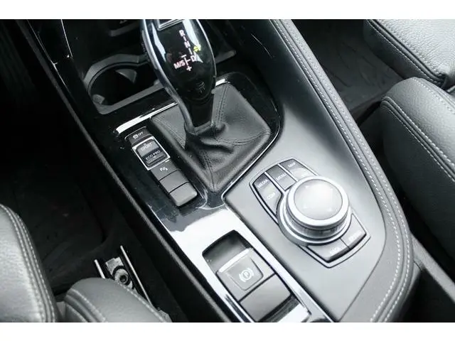 BMW X1 sDrive20i VDL Nedcar Edition 2020 2020 Benzine 15