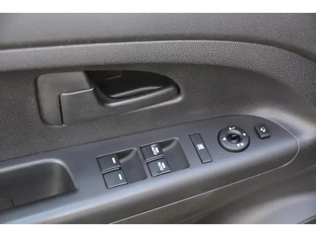 Kia Venga 1.6 CVVT automaat 2016 Benzine 24
