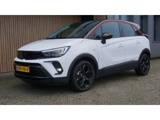 Opel Crossland 1.2 110pk Turbo GS-Line 2023 Benzine 4