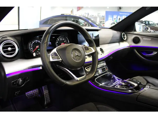 Mercedes-Benz E-Klasse Estate 200 Ambition 2017 Benzine 3