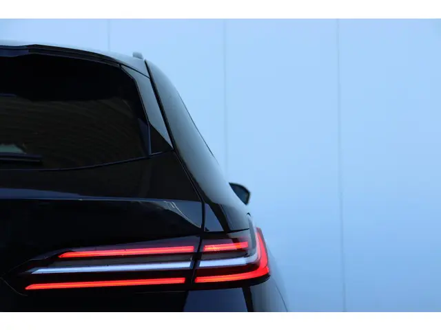 BMW i5 M60 xDrive 84 kWh 2024 Elektrisch 9