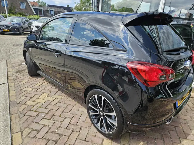 Opel Corsa 1.4 turbo Opc-line,zeer mooie auto 2018 Benzine 7