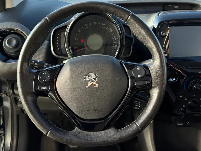 Peugeot 108 1.0 e-VTi Allure TOP! 2021 Benzine 16