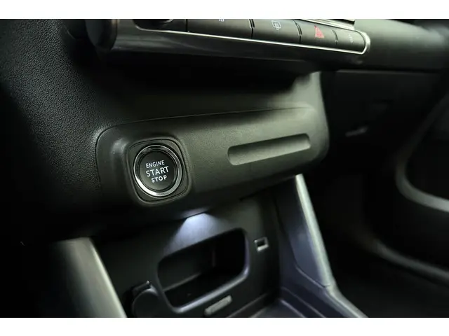 Citroën C3 Aircross 1.2 PureTech S&S Shine 2020 Benzine 29