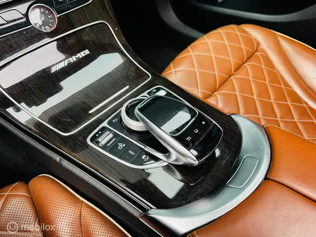 Mercedes-Benz C-Klasse AMG 63 S Edition 1 2015 Benzine 30