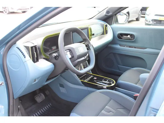 Fiat Grande Panda HYBRID 110 ICON 2025 Hybride Benzine 14