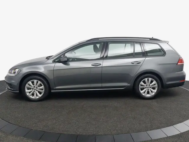 Volkswagen Golf 1.0 TSI Life antraciet 2020 Benzine 8