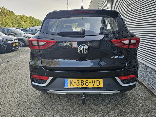 MG ZS EV Luxury 45 kWh 2021 Elektrisch 4