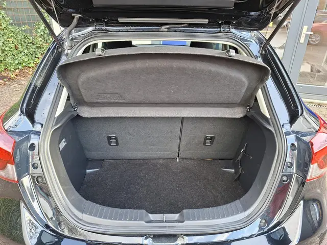 Mazda 2 1.5 Skyactiv-G Luxury 2021 Benzine 22