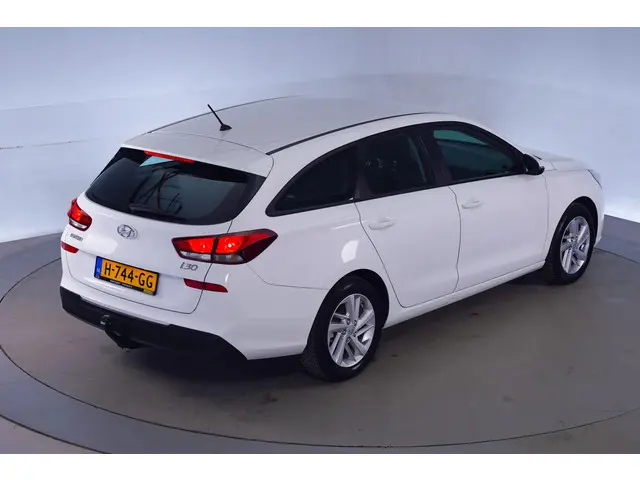 Hyundai i30 Wagon 1.4 [AC, Cruise, Led] 2017 Benzine 11