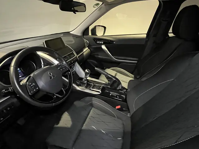 Mitsubishi Eclipse Cross 1.5 DI-T Intense 2019 Benzine 26