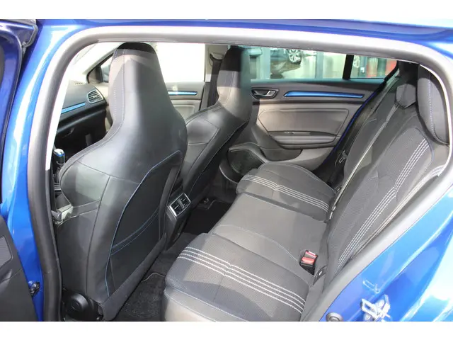 Renault Mégane Estate 1.2 TCe GT Line TCE 130 2018 Benzine 8