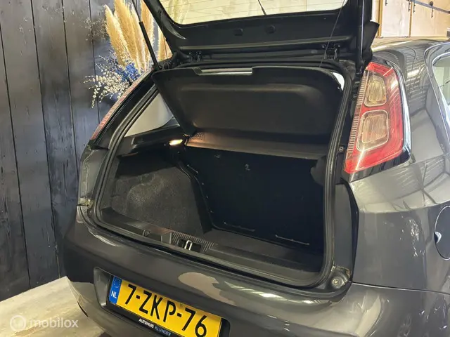 Fiat Punto Evo 1.2 8v * NW APK * Airco * 2013 Benzine 17