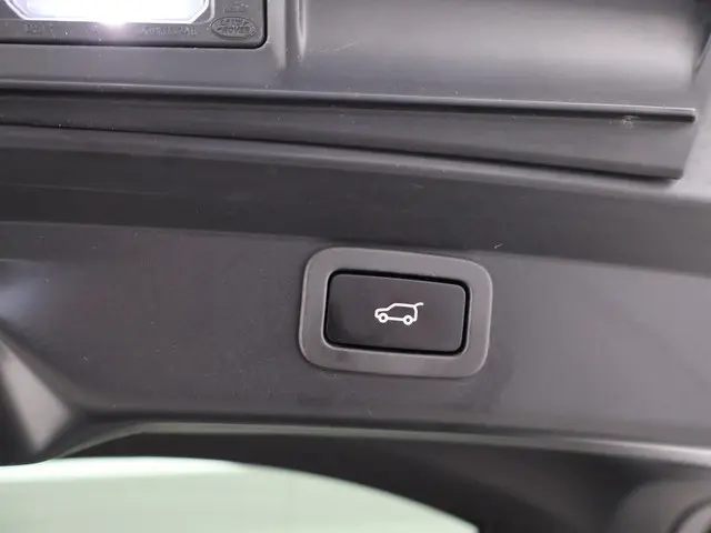 Jaguar I-PACE EV400 SE *INCL BTW* 2018 Elektrisch 42