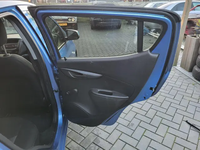 Opel KARL 1.0 Rocks Online Edition 5drs 2017 Benzine 20