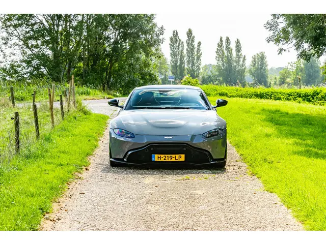 Aston Martin V8 Vantage 4.0 2018 Benzine 78