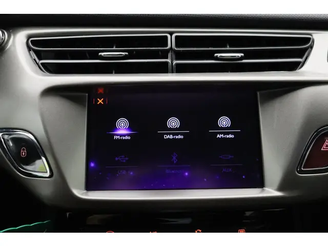 DS DS 3 1.2 PureTech So Chic 2016 Benzine 29