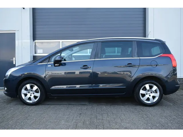 Peugeot 5008 1.6 THP Style 5p. Handel/export 2013 Benzine 2