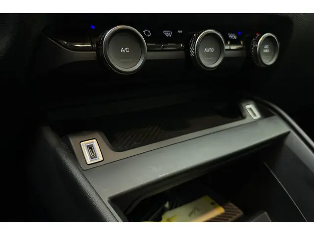 Citroën ë-C4 Feel 50 kWh 2022 Elektrisch 26