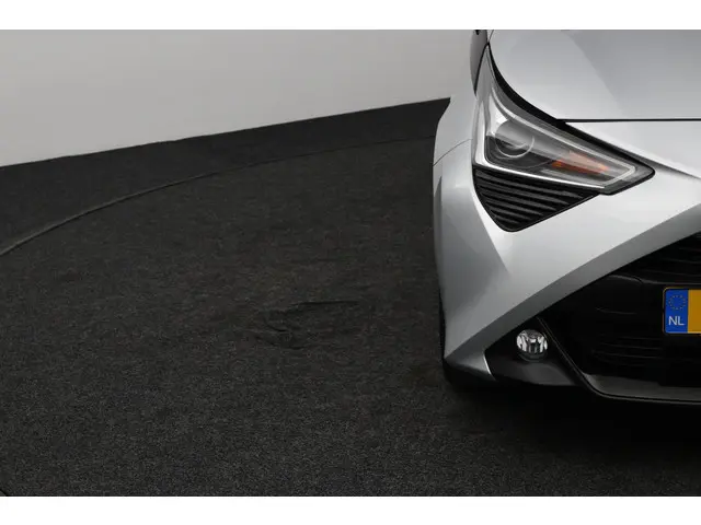 Toyota Aygo 1.0 VVT-i x-cite 2019 Benzine 35