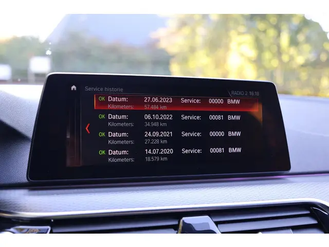 BMW 5 Serie M550i xDrive Executive 2018 Benzine 47