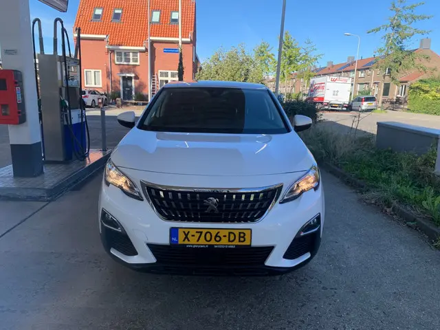 Peugeot 3008 1.2 PureTech Active 2019 Benzine