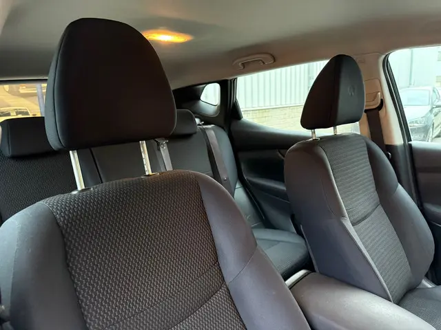 Nissan QASHQAI 1.2 Acenta 2014 Benzine 27