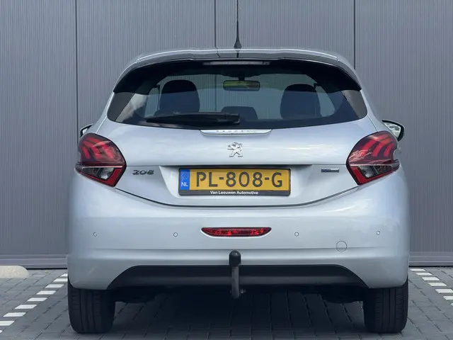 Peugeot 208 1.2 PureTech Blue Lion 2017 Benzine 20