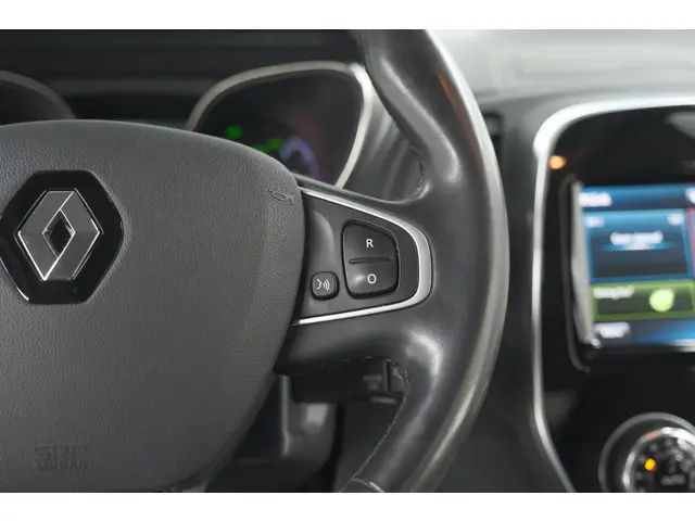 Renault Captur TCe 120 Intens 2017 Benzine 36