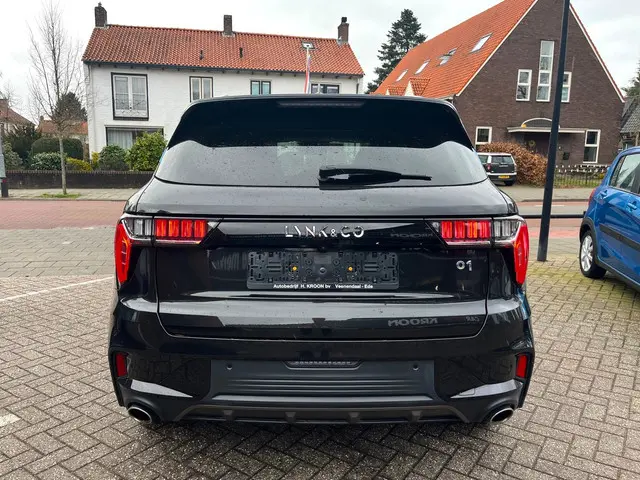 Lynk & Co 01 1.5 Panorama 2023 Hybride Benzine 7