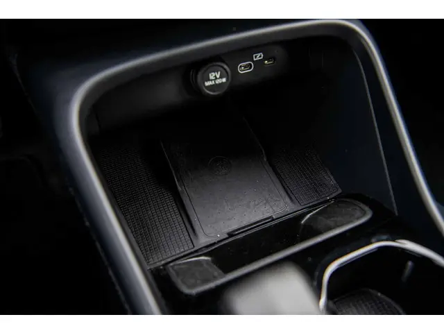 Volvo XC40 2.0 B4 Plus Dark 2025 Benzine 26