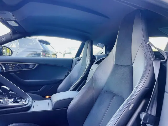 Jaguar F-Type P300 RWD 2019 Benzine 8