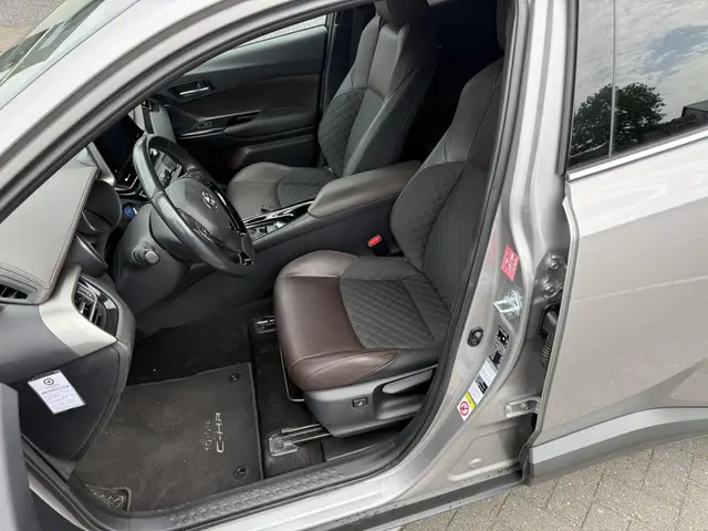 Toyota C-HR 3