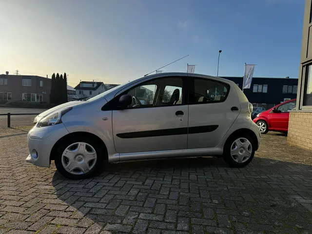 Toyota Aygo 1.0 VVT-i Comfort 5drs Airco 2013 Benzine 5