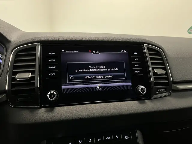 Škoda Karoq 1.0 TSI Style 2020 Benzine 19