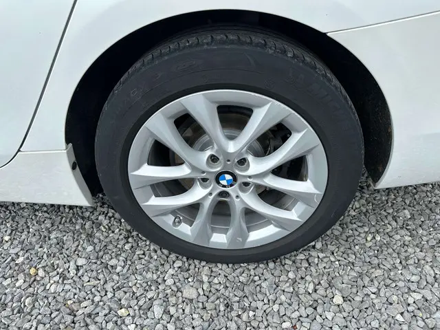 BMW 2 Serie 218 | AUT | LEDER | NAVI | AIRCO 2021 Diesel 25