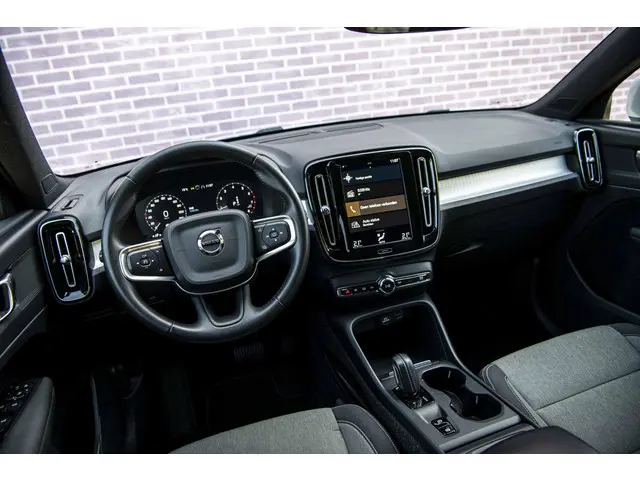 Volvo XC40 1.5 T2 Business Pro 2021 Benzine 10