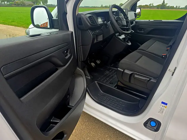 Opel Vivaro 1.5 Diesel L2 H1 2024 Diesel 18