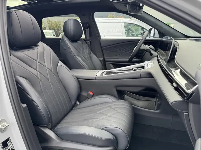 Omoda 9 SHS 1.5T-GDi SHS-P Premium 2026 Hybride Benzine 12