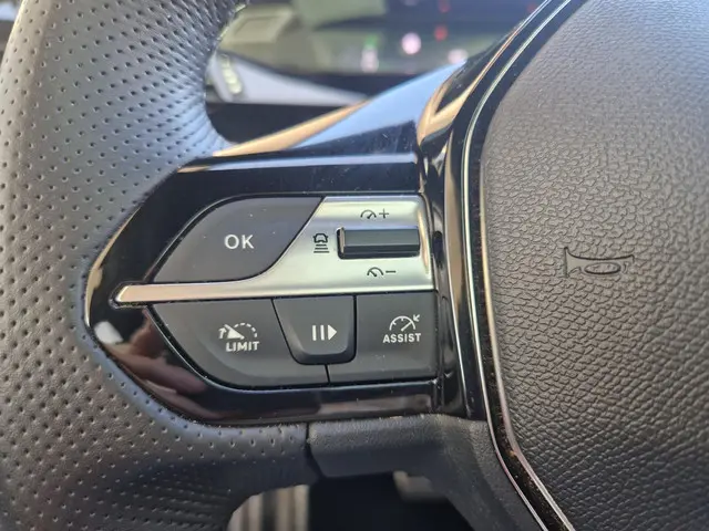 Peugeot 408 1.6 HYbrid GT 180 EAT8 2024 Hybride Benzine 14