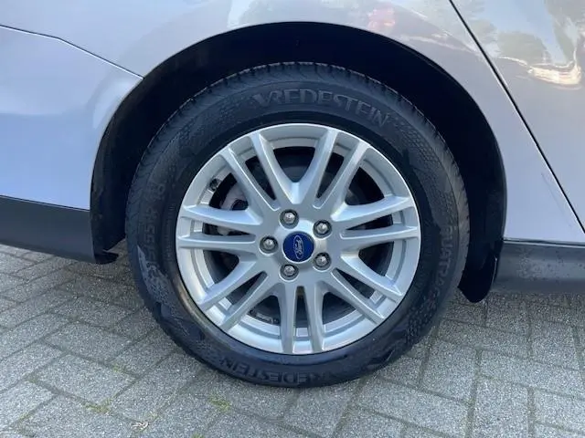Ford Focus Wagon 1.0 EcoBoost Titanium 2013 Benzine 20