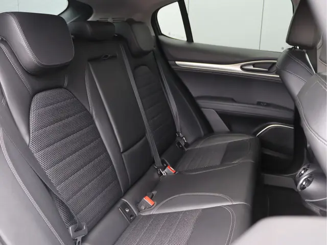 Alfa Romeo Stelvio 2.0 T AWD 2018 Benzine 24