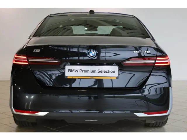 BMW i5 Sedan eDrive40 2024 Elektrisch 5