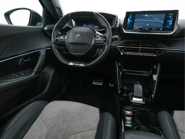 Peugeot e-2008 EV GT 50 kWh {SOH-91%} 2020 Elektrisch 7