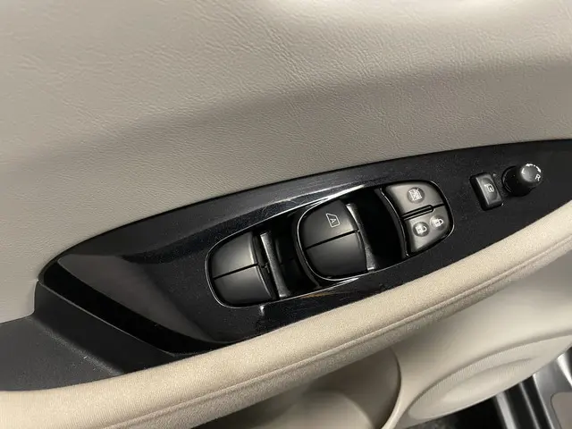 Nissan Leaf Acenta 24 kWh 2014 Elektrisch 12