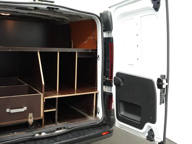 Renault Trafic 2.0 dCi145pk automaat L1H1 2021 Diesel 36