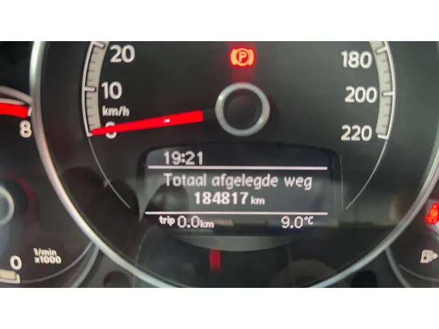 Volkswagen up! 1.0 BMT move up! 2019 Benzine 9