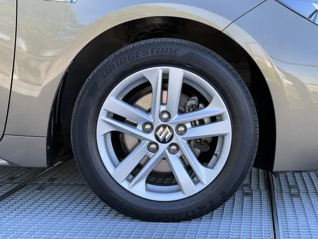 Suzuki Swace 1.8 Hybrid Select 2021 Hybride Benzine 27